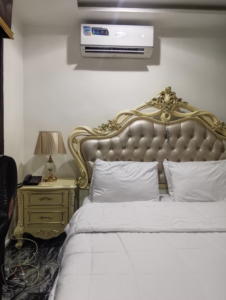 ROOM 104