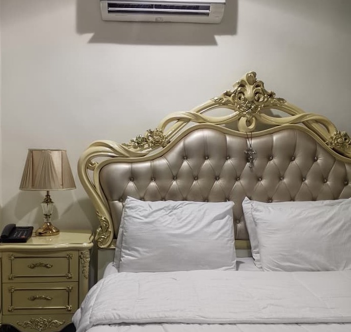 Room104
